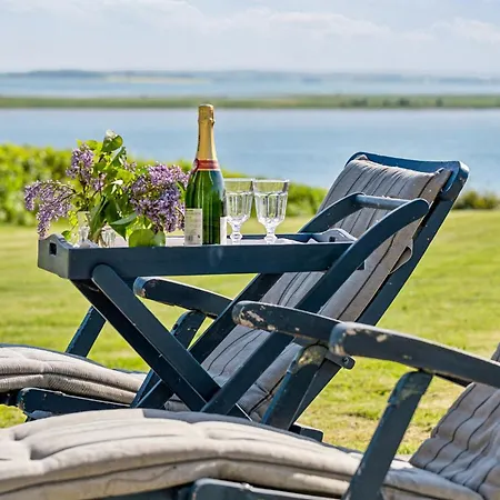 Сasa de vacaciones In With Wifi