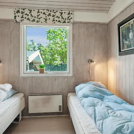 Stunning In With Kitchen Feriehus *